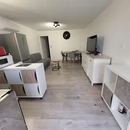 Chouchou 2 Apartment Agde