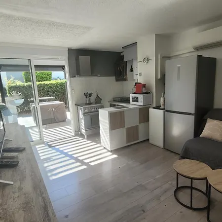 Chouchou 2 Apartment Agde