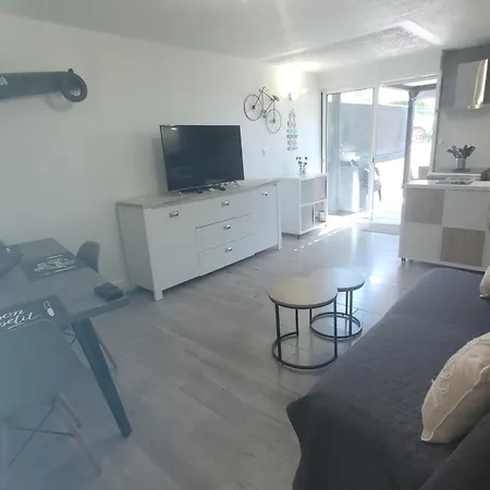 Chouchou 2 Apartment